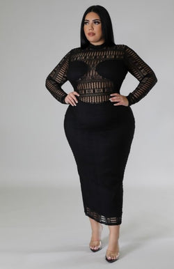 Plus Size See-Through Stretch Dress with Long Sleeves and Zipper Closure