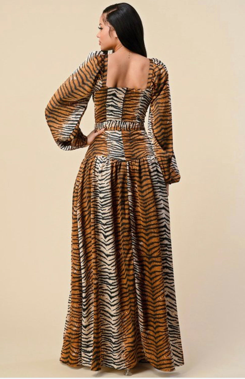 Elegant Animal Print Maxi Dress - Flowy Design, Bold Style