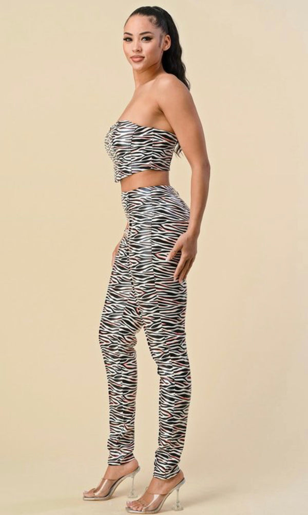 Sets zebra print